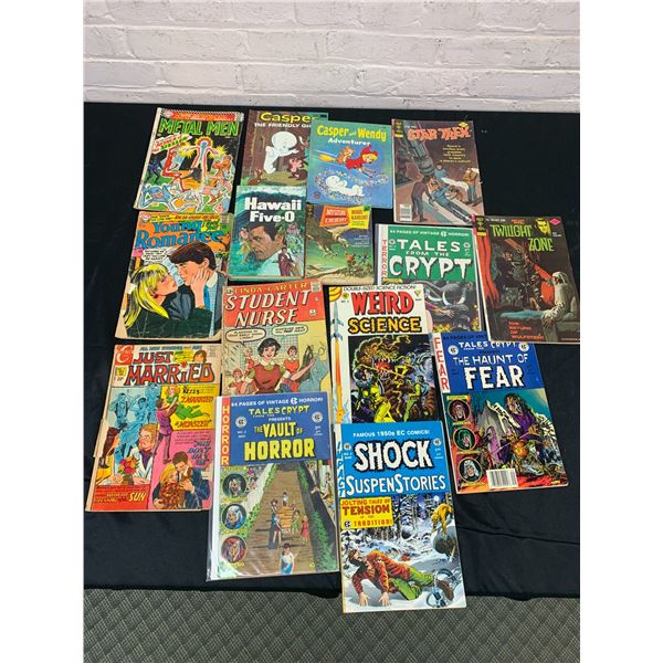 Lot of 15 Vintage Books & Comics Gold Key, Horror, Casper, etc