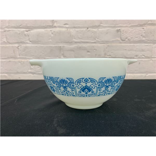 Pyrex 441 1/2 qt Cinderella Mixing Bowl "Blue Horizon"