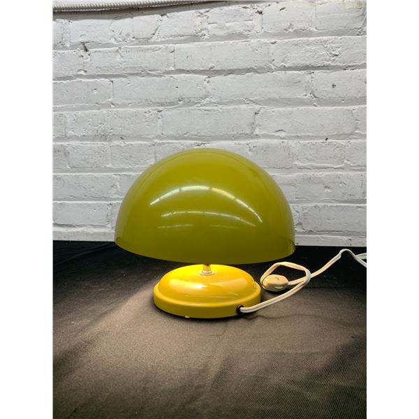 Vintage Domed Metal Low Table Lamp Writing Lamp Light Yellow/Green *works