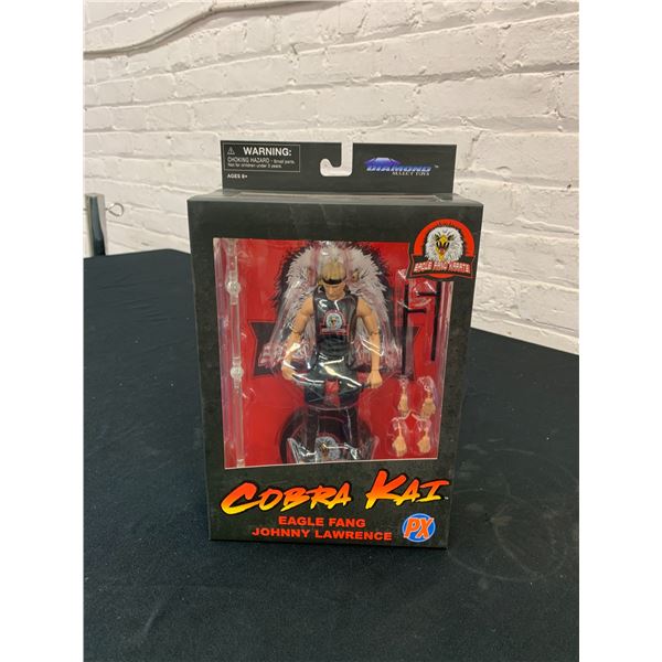 Cobra Kai Eagle Fang Johnny Lawrence PX Figurine Diamond Select Toys