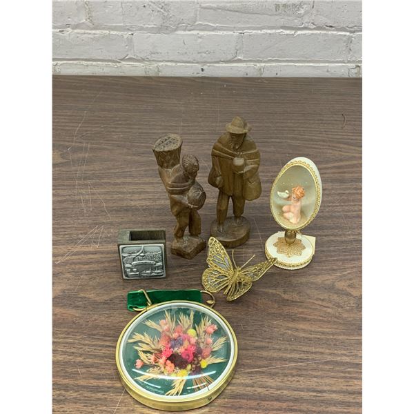 Lot of 6 Trinkets Wooden Carved Figurines, Dried Flower Arrangement, ect