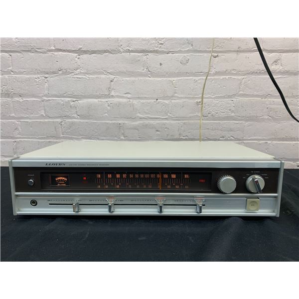 Lloyds AM FM Stereo Multiplex Receiver