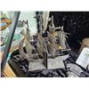Image 2 : Metal Decor A