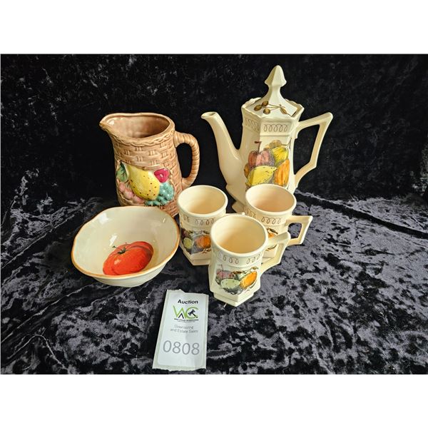 Harrington Square Coffee Pot & Cups A