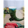 Image 7 : Ceramic & Chalk Serving & Decor A
