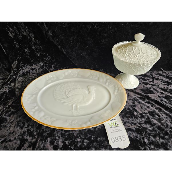 Milk glass A