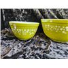 Image 3 : Vintage Pyrex Cinderella Bowls A