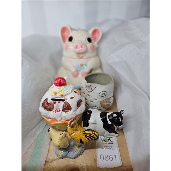 Piggy Cookie Jar & Serving A