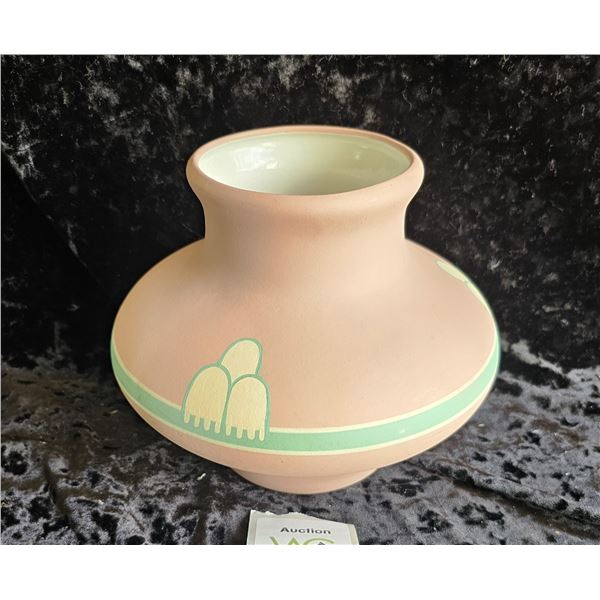 Navajo South Western Sand Pottery Vase A