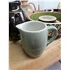 Image 2 : Tableware A