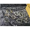 Image 15 : Vintage Costume Jewelry A
