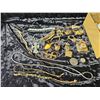 Image 19 : Vintage Costume Jewelry A