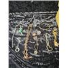 Image 29 : Vintage Costume Jewelry A
