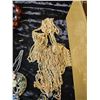 Image 37 : Vintage Costume Jewelry A