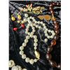 Image 44 : Vintage Costume Jewelry A