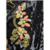 Image 46 : Vintage Costume Jewelry A