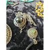 Image 23 : Vintage Costume Jewelry A
