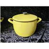 Image 10 : Vintage Kitchenware A
