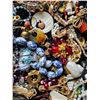 Image 11 : Vintage Costume Jewelry A