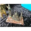 Image 2 : Brass Decor A