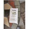 Image 14 : Decor/Birdhouses A