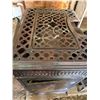 Image 3 : Enamel Cast-Iron Wood and Coal-Burning Stove Furnace