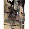 Image 2 : Fifth Wheel Hitch with Rails for Towing