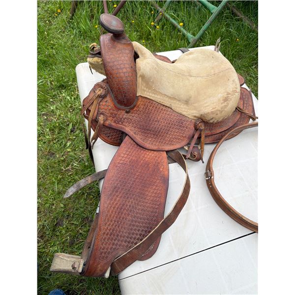 Kenway Tooled Leather Saddle with Wool Padding