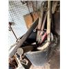 Image 1 : Miscellaneous Antiques in Tub