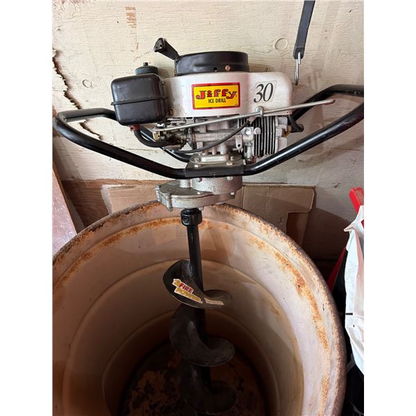 Jiffy Model 30 Gas-Powered Ice Auger