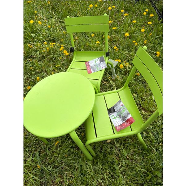 Green Metal Bistro Set with Table and Two Chairs