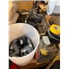 Image 3 : InSinkErator 333 Garbage Disposal Unit with Accessories