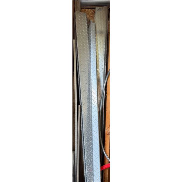 Chrome Box Truck Rails With Diamond Plate Pattern
