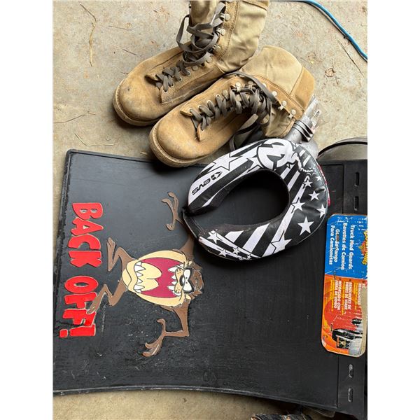Boulet 11 W Work Boots and Nitro Circus Neck Gear