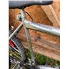 Image 2 : 18-Speed Shimano Bicycle with Extra Wheels