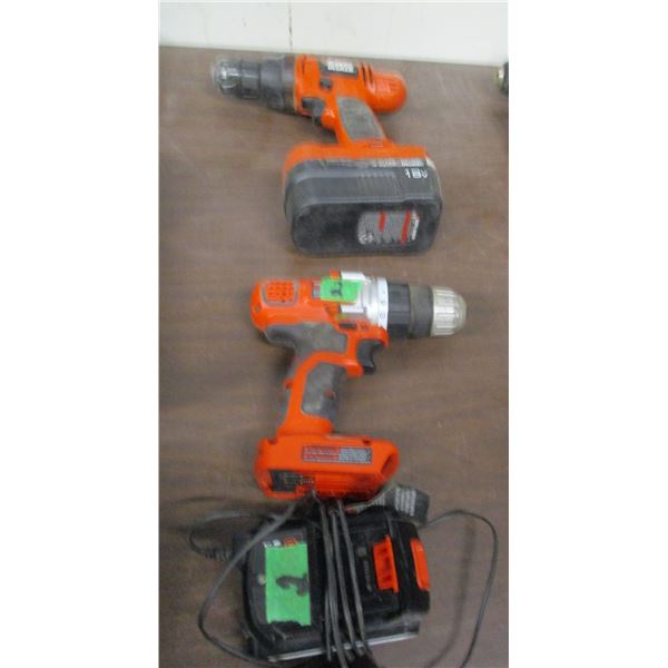 ESTATE:  B&D DRILL & BATTERY (RUNS), B&D 20 VOLT DRILL, BATTERY, CHARGER (RUNS)