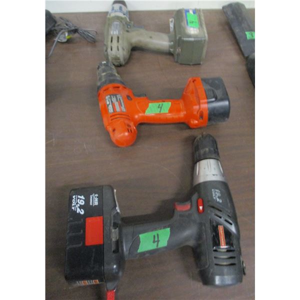 ESTATE:  MC 18 V DRILL & BATT, B&D 12 V DRILL & BATT (RUNS), CRAFTSMAN 19.2 V DRILL & BATT (RUNS)