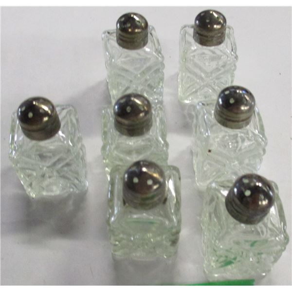 ESTATE:  7 SMALL SALT & PEPPER SHAKERS