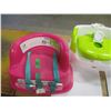 Image 5 : ESTATE:  2 BOOSTER SEATS & 1 FOOT SPA