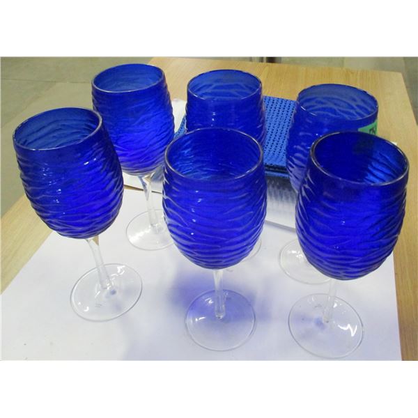 ESTATE:  6 - BLUE CRYSTAL GLASSES & 2 PLACEMATS