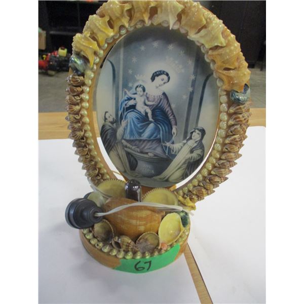 ESTATE:  SHELL STYLE DRESSER LAMP