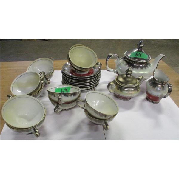 ESTATE:  COLLECTABLE ITALIAN MADE TEA SET (SERVICE FOR 10)