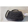 Image 2 : BLACK LEATHER QUILTED PURSE WITH GOLD AND LEATHER SHOULDER STRAP