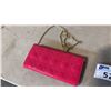Image 2 : HOT PINK AND GOLD PATENT LEATHER CLUTCH WITH GOLD SHOULDER STRAP
