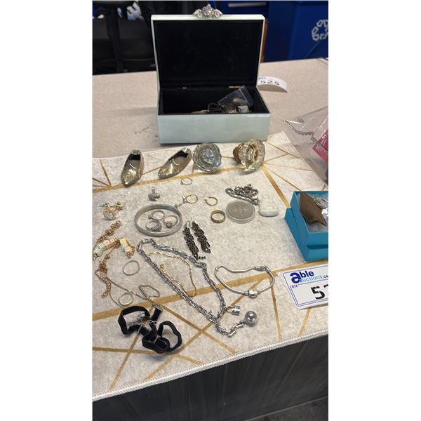 JEWELRY BOX WITH ASSORTED COSTUME JEWELRY, ANTIQUE GLASS DOOR HANDLES, COINS & MORE - SOME SILVER