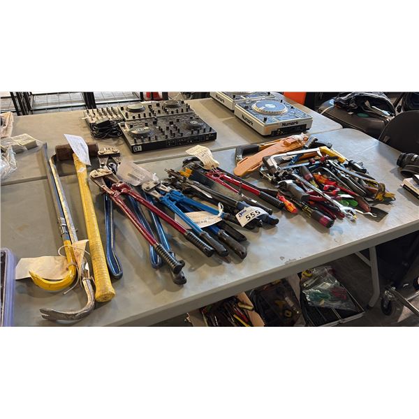 MIXED HAND TOOLS INCL CROWBARS, BOLT CUTTERS, TIN SNIPS, SLEDGE HAMMER AND MORE
