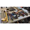 Image 1 : MIXED HAND TOOLS INCL CROWBARS, BOLT CUTTERS, TIN SNIPS, SLEDGE HAMMER AND MORE