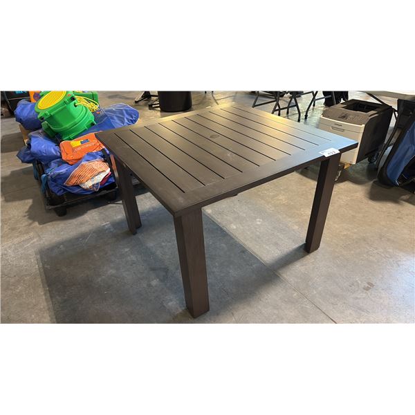 RATANA LIMO 43" SQ DINING TABLE W/UMBRELLA HOLE