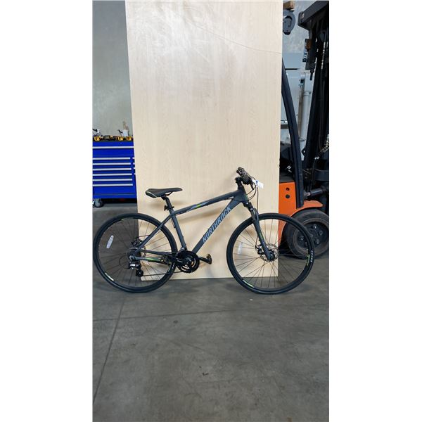 GREY NORTHROCK CTM HYBRID CROSSOVER-BIKE W/ 21-SPEED AND FRONT SUSPENSION