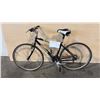 Image 1 : NAVY BLUE GIANT OPTION 21-SPEED VERSATILE HYBRID COMMUTER/ALL-TERRAIN BICYCLE
